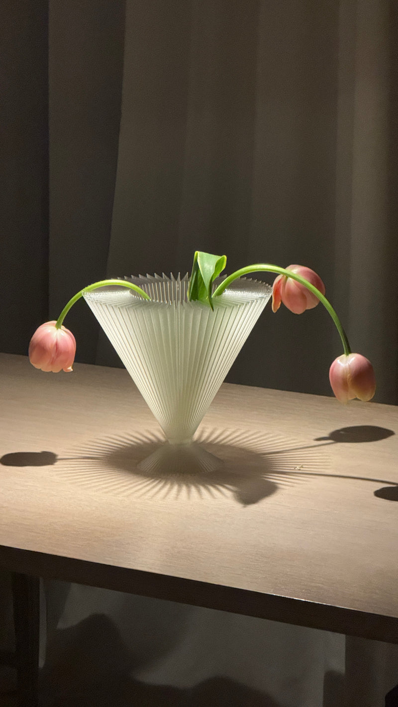Max Vase